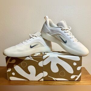 Nike SB Zoom Nyjah 4 - size 10.5M